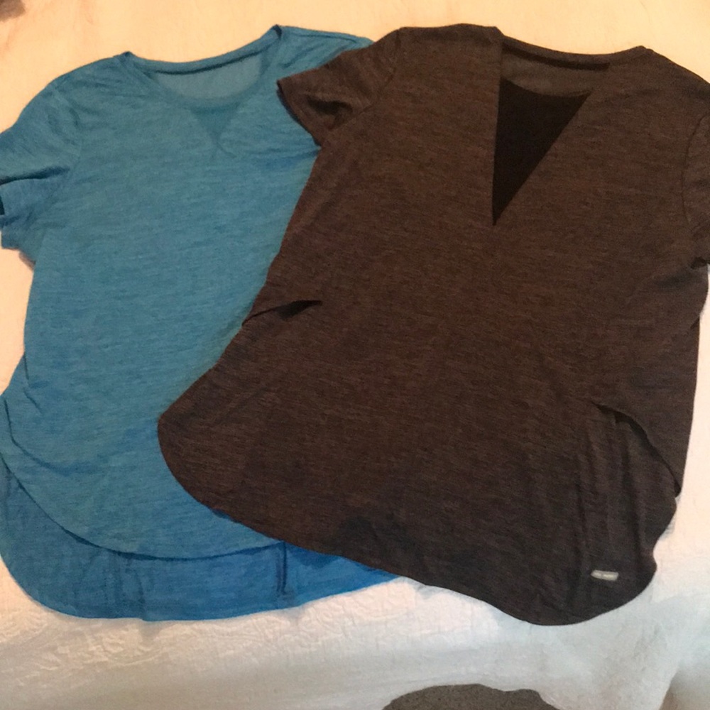 Short sleeve workout tee’s